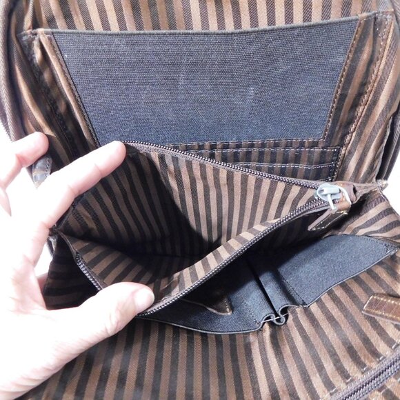 Jack Georges Voyager Convertible Zip Around Backpack Distressed Brown Leather - Picture 7 of 13